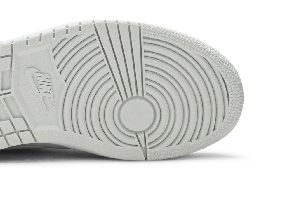Retro 1 Low Sneakers — Spruce Aura — CW1381-003