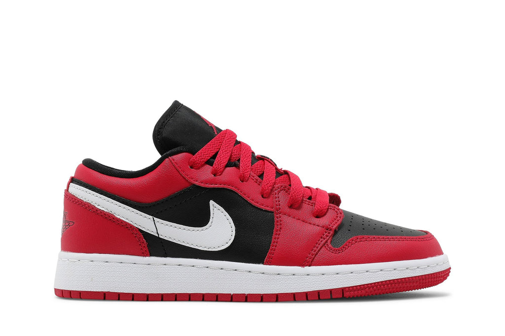 Retro 1 Low GS Sneakers — Black Very Berry — 553560-061