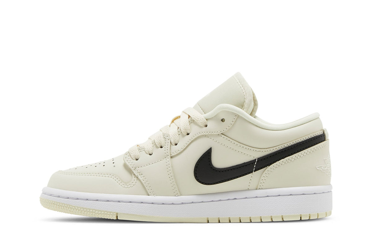 Retro 1 Low Sneakers — Coconut Milk — DC0774-121