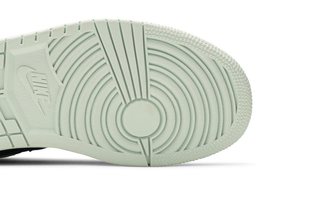 Retro 1 Low SE Sneakers — Barely Green — CZ0776-300