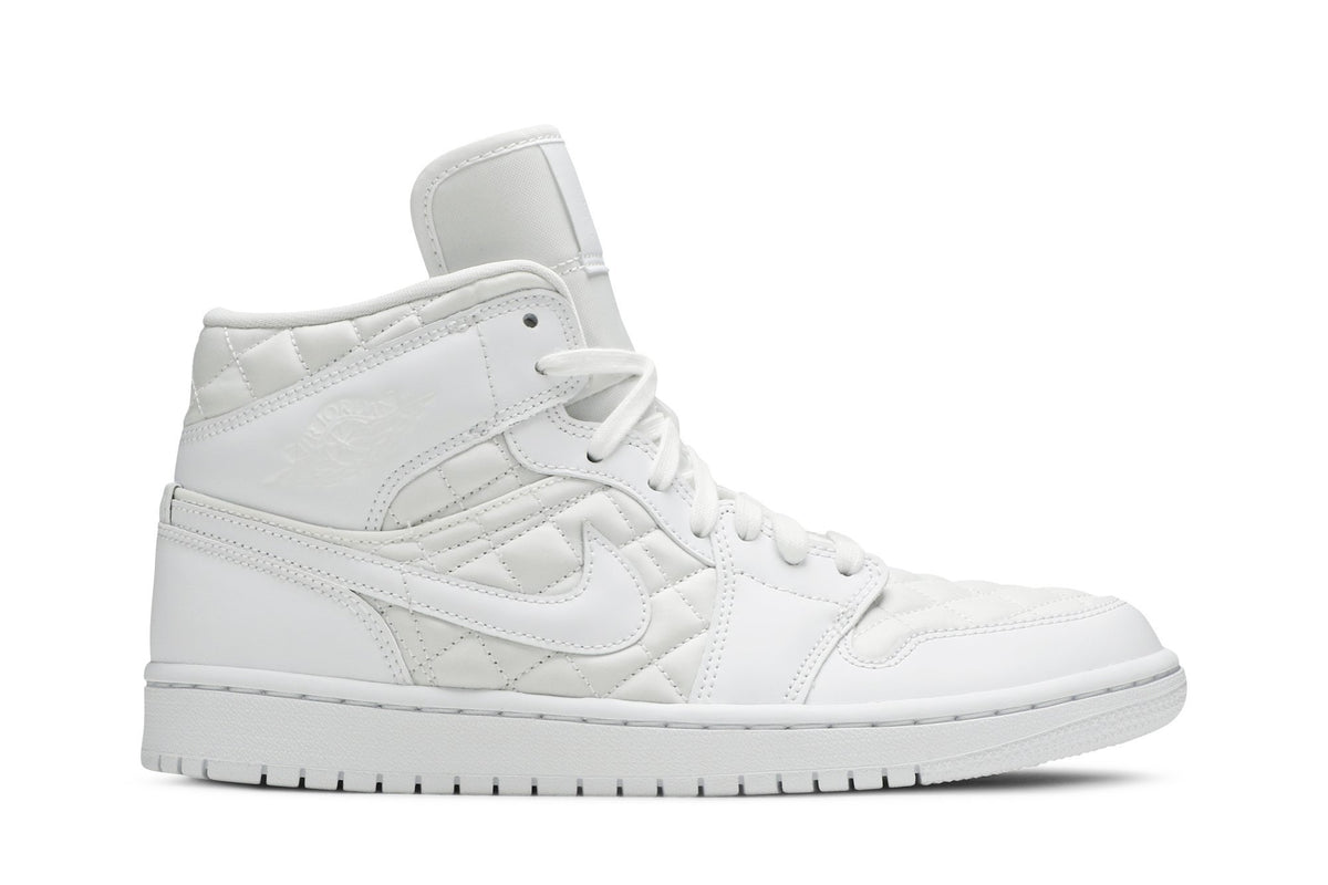 Retro 1 Mid SE Sneakers — White Quilted — DB6078-100