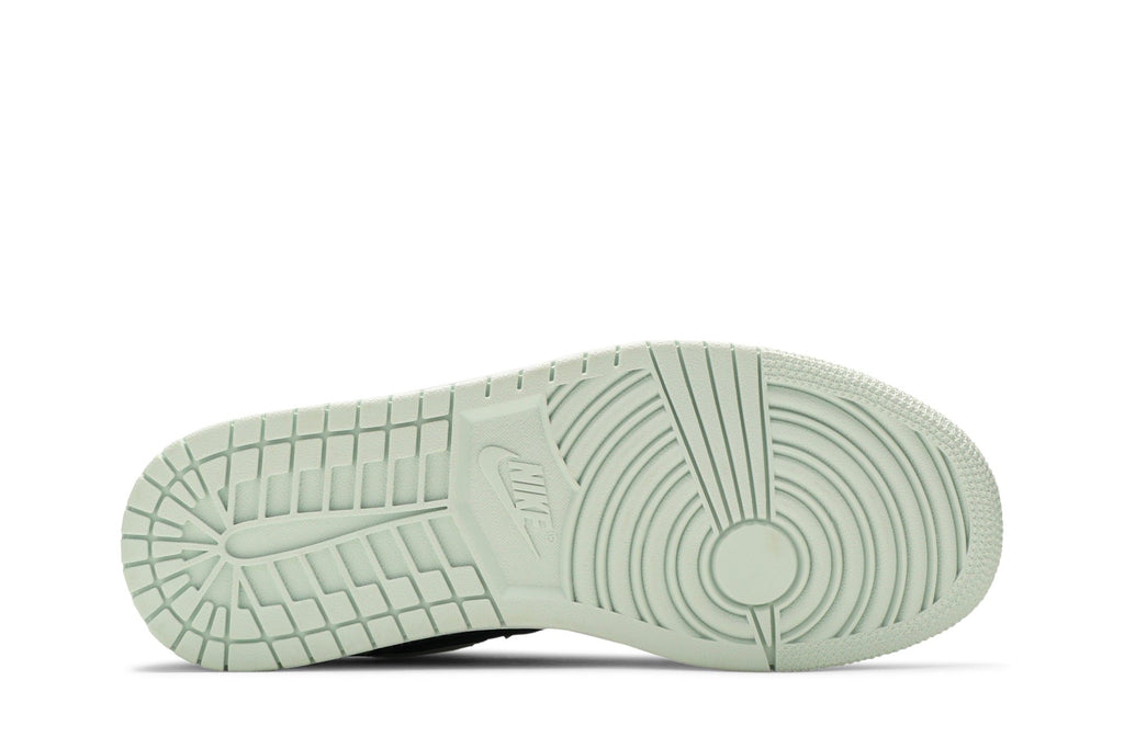 Retro 1 Low SE Sneakers — Barely Green — CZ0776-300