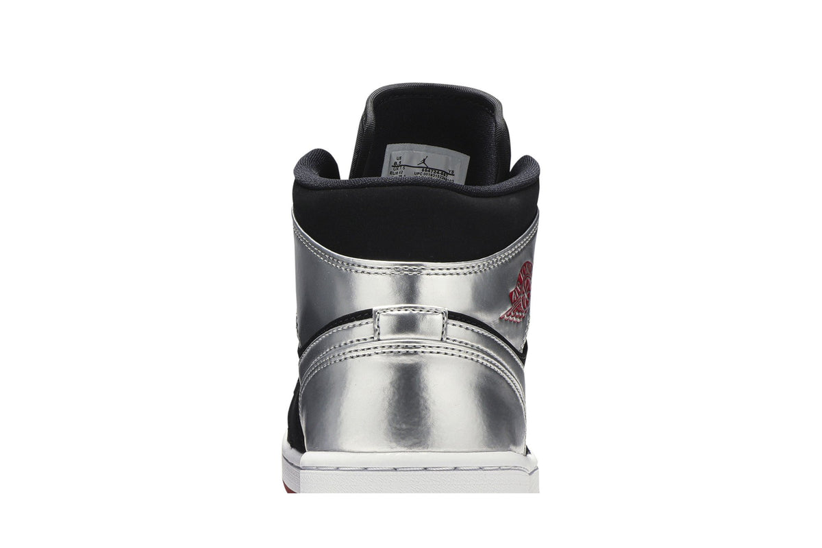 Retro 1 Mid Sneakers — Johnny Kilroy — 554724-057