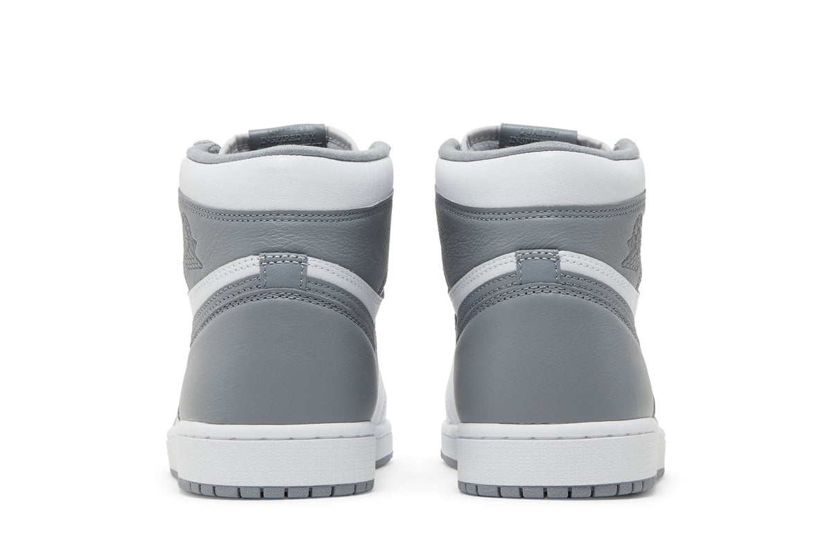 Retro 1 High OG Sneakers — Stealth — 555088-037