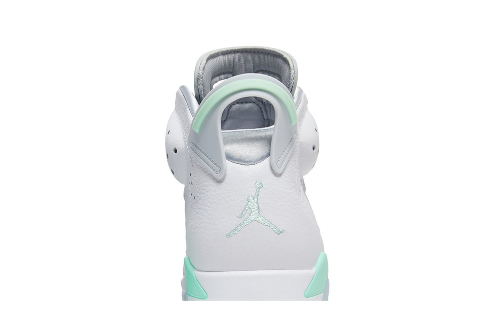 Retro 6 Sneakers — Mint Foam — DQ4914-103