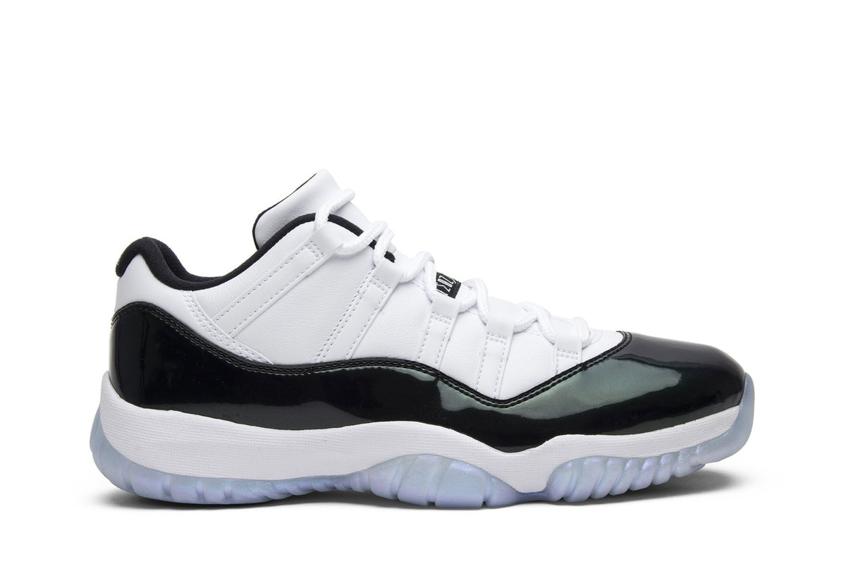 Retro 11 Low Sneakers — Emerald — 528895-145