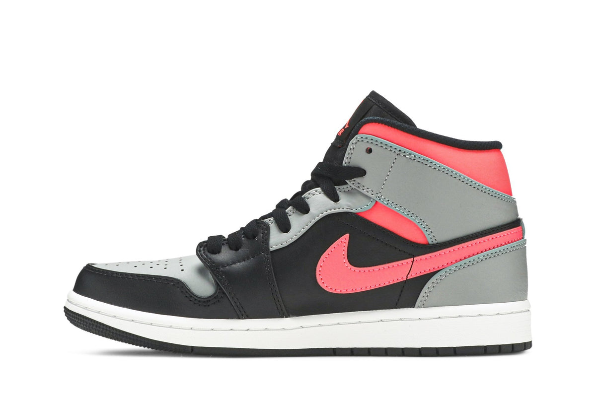 Retro 1 Mid Sneakers — Pink Shadow — 554724-059