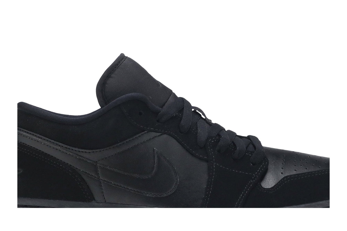 Retro 1 Low Sneakers — Triple Black — 553558-025
