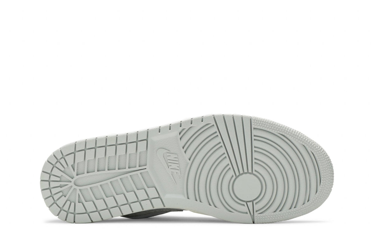 Retro 1 Low Premium Sneakers — Elephant Print — DH4269-100