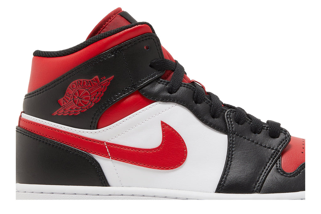 Retro 1 Mid Sneakers — Bred Toe — 554724-079