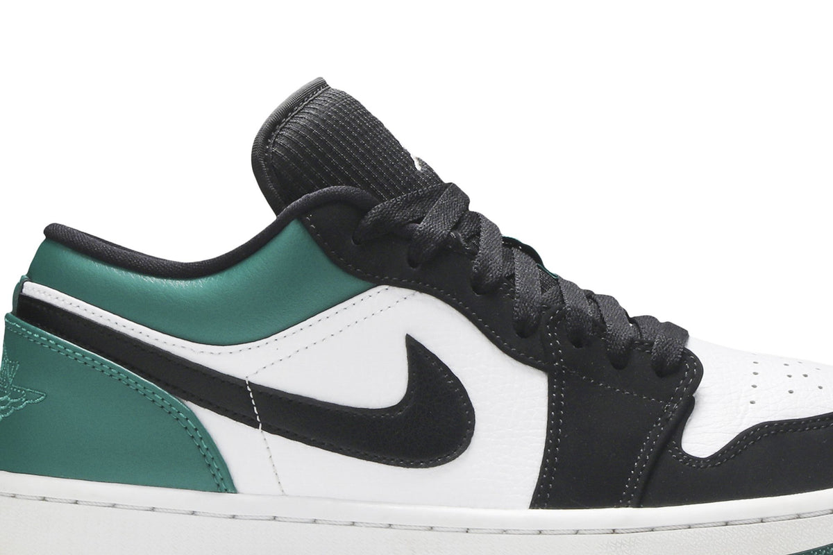 Retro 1 Low Sneakers — Mystic Green — 553558-113
