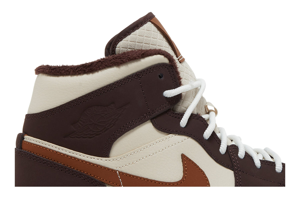 Retro 1 Mid SE Sneakers — Cream Dark Chocolate — DO6699-200
