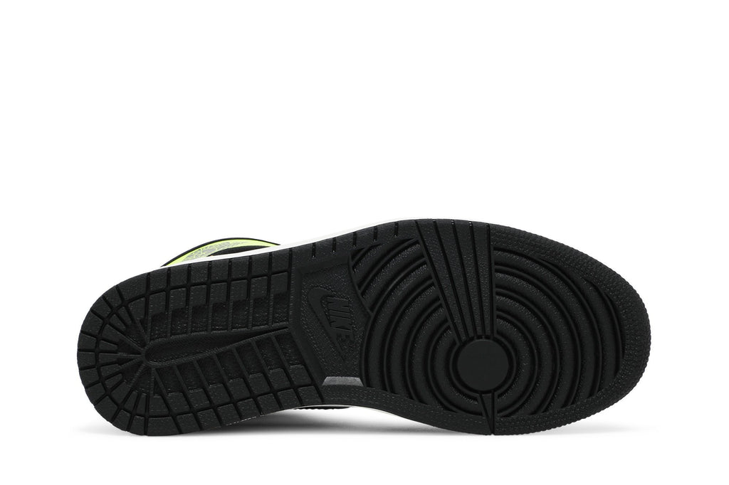 Retro 1 High OG Sneakers — Volt Gold — 555088-118