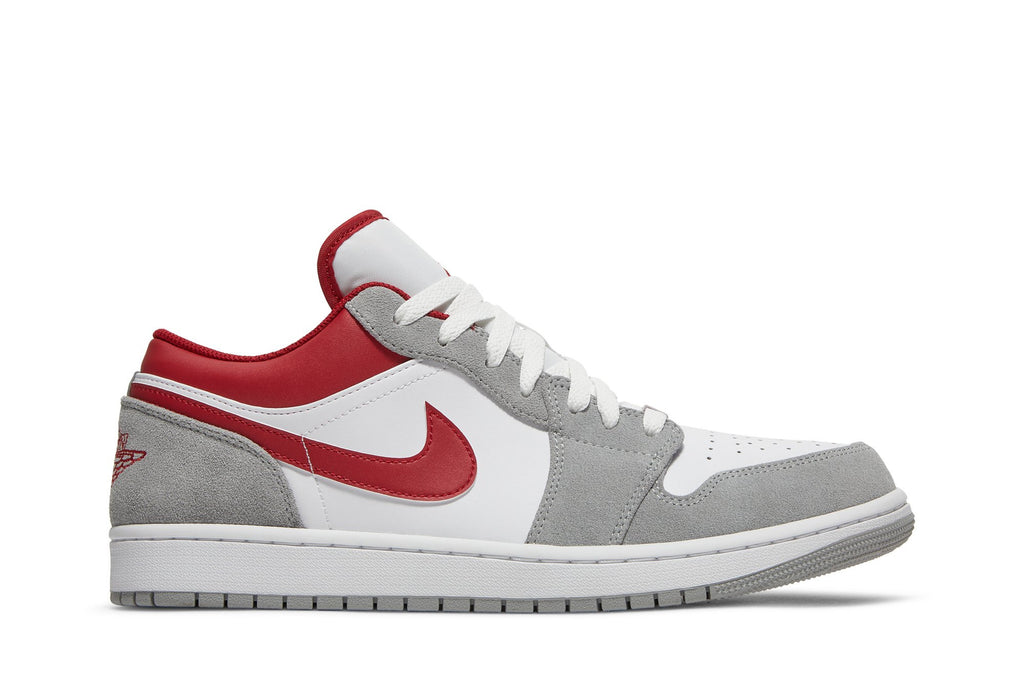 Retro 1 Low SE Sneakers — Light Smoke Grey Gym Red — DC6991-016