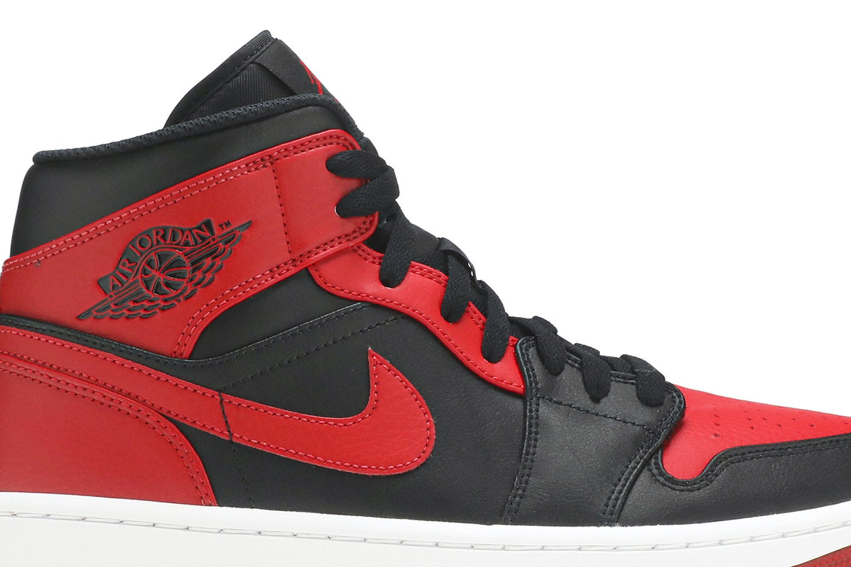 Retro 1 Mid Sneakers — Banned — 554724-074