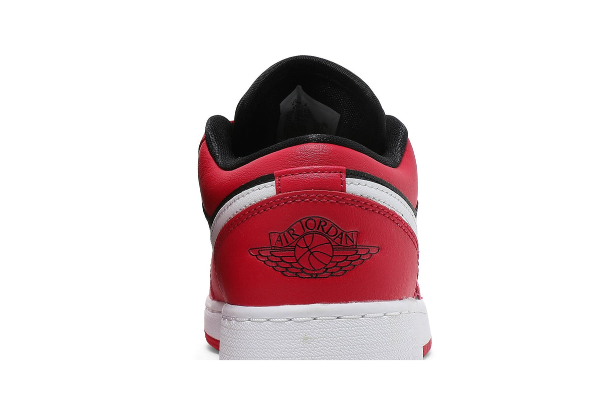 Retro 1 Low GS Sneakers — Black Very Berry — 553560-061