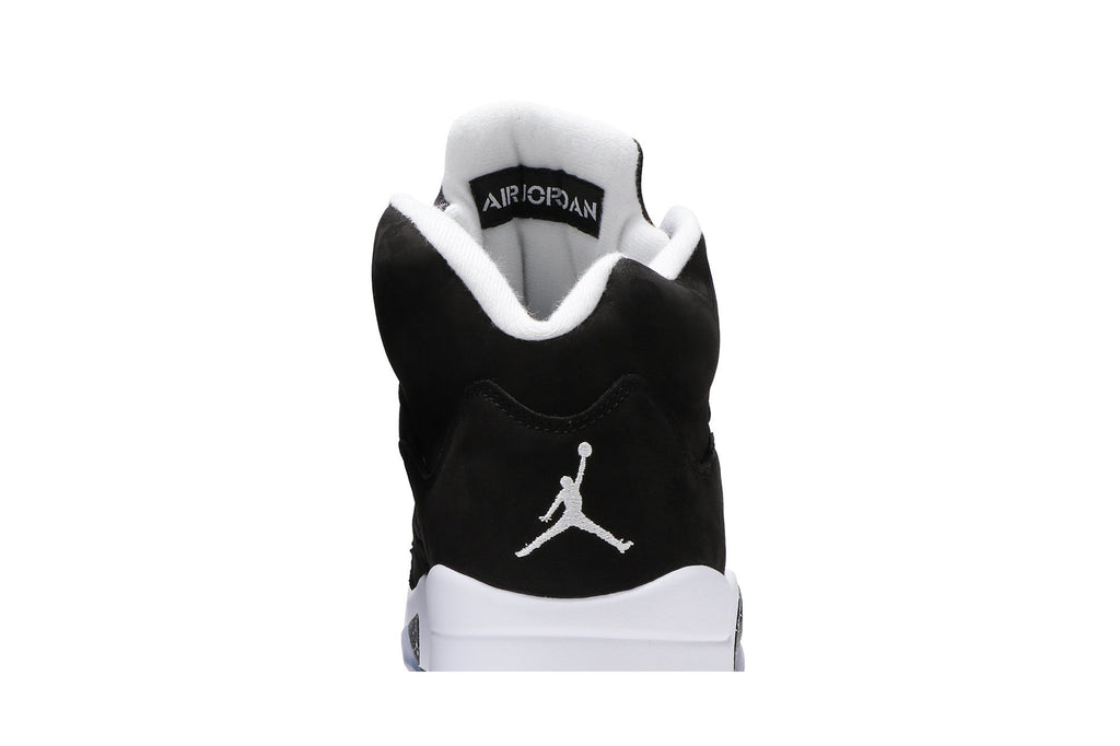 Retro 5 Sneakers — Oreo — CT4838-011