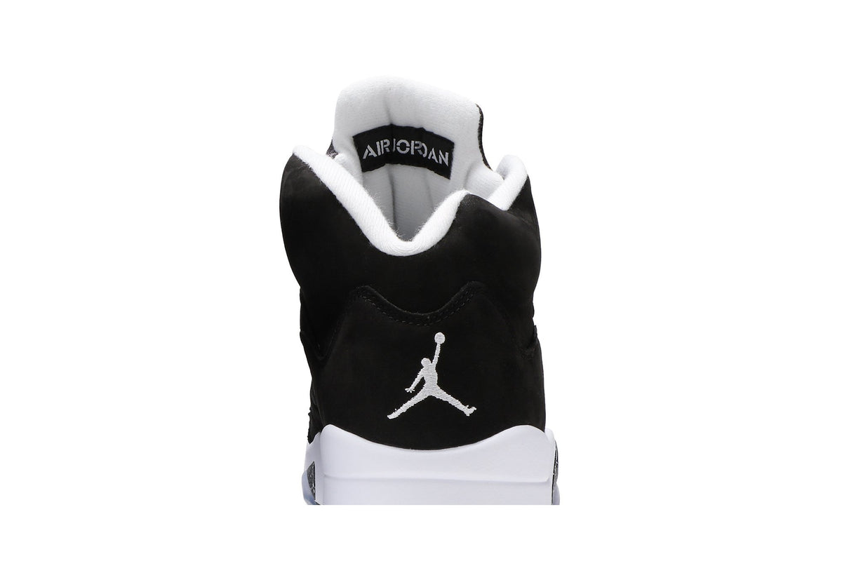 Retro 5 Sneakers — Oreo — CT4838-011