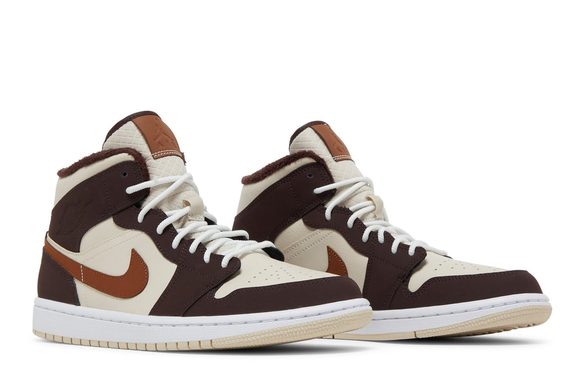 Retro 1 Mid SE Sneakers — Cream Dark Chocolate — DO6699-200