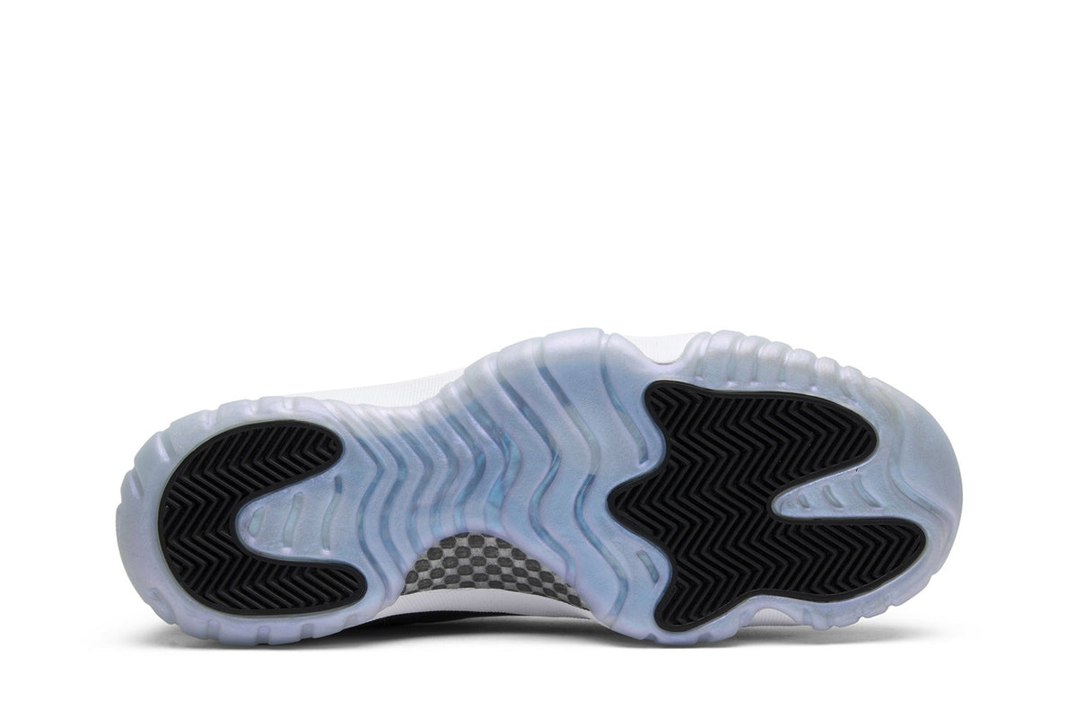 Retro 11 Low Sneakers — Emerald — 528895-145