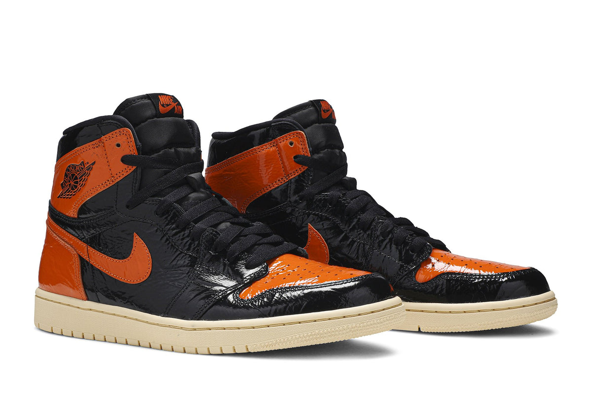 Retro 1 High OG Sneakers — Shattered Backboard 3.0 — 555088-028