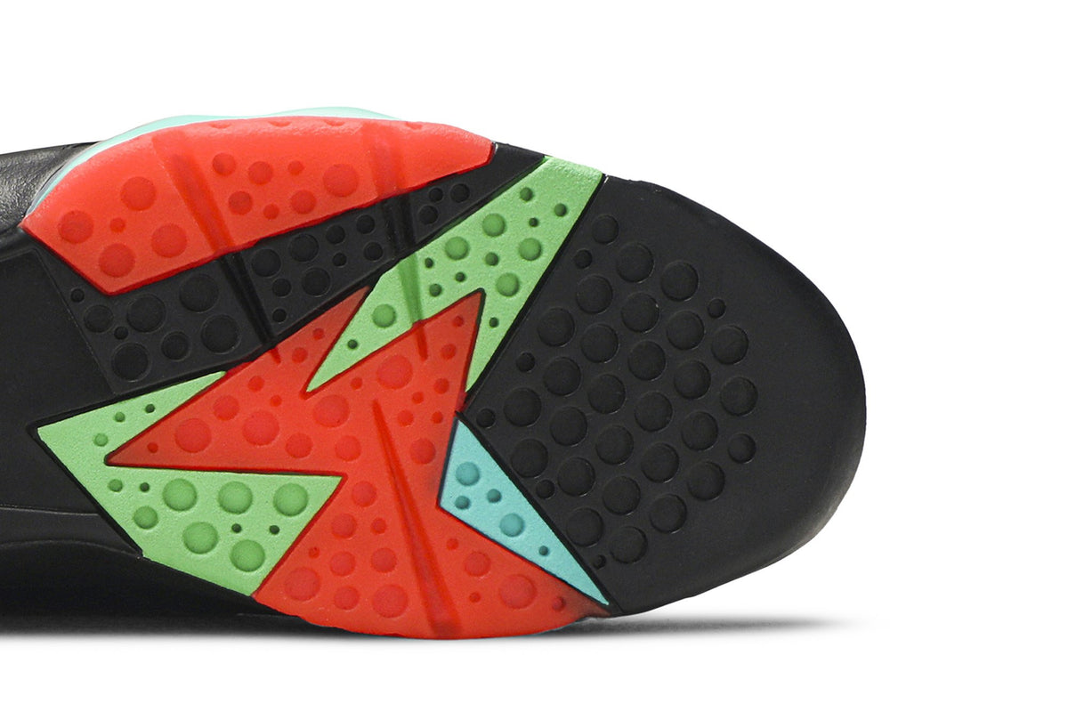 Retro 7 Sneakers — Barcelona Nights — 705350-007