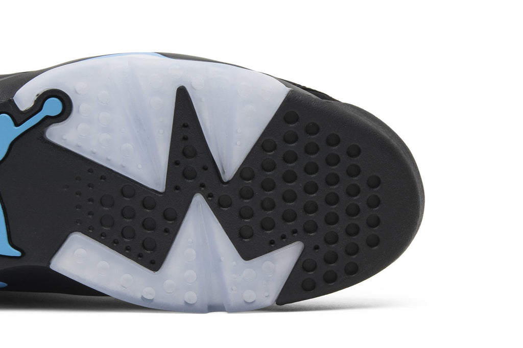 Retro 6 Sneakers — UNC — 384664-006