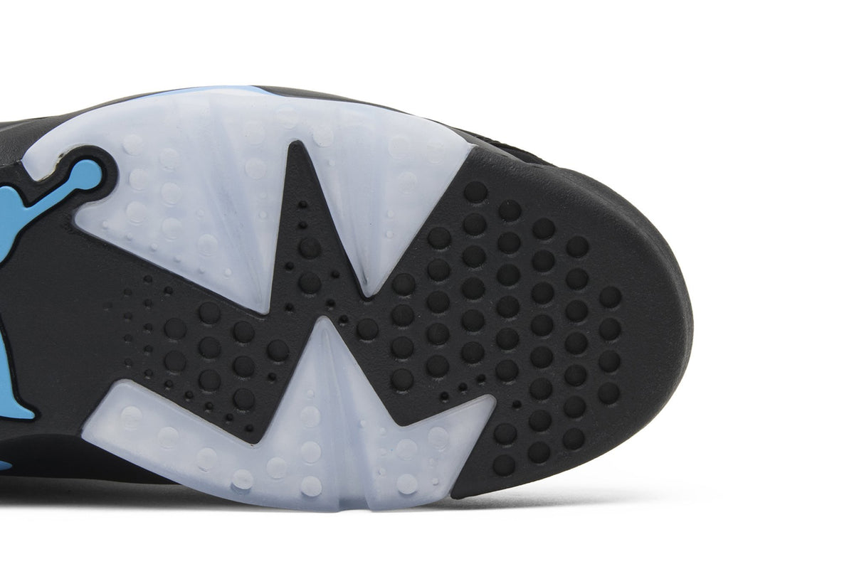 Retro 6 Sneakers — UNC — 384664-006