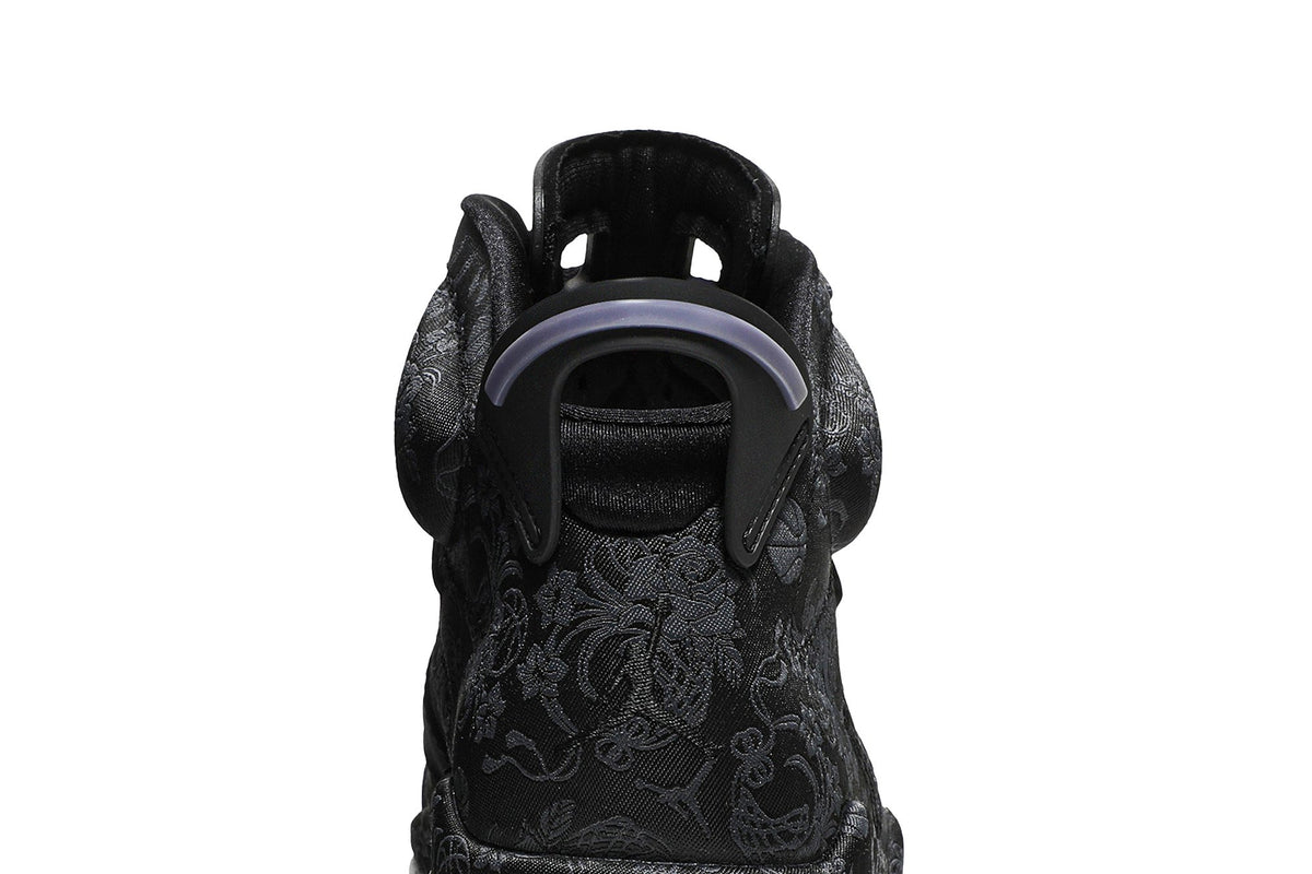 Retro 6 Sneakers — Singles Day — DB9818-001