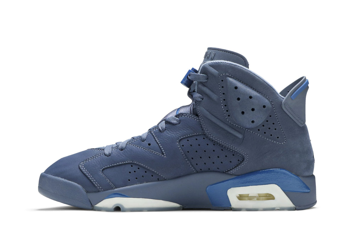 Retro 6 Sneakers — Diffused Blue — 384664-400
