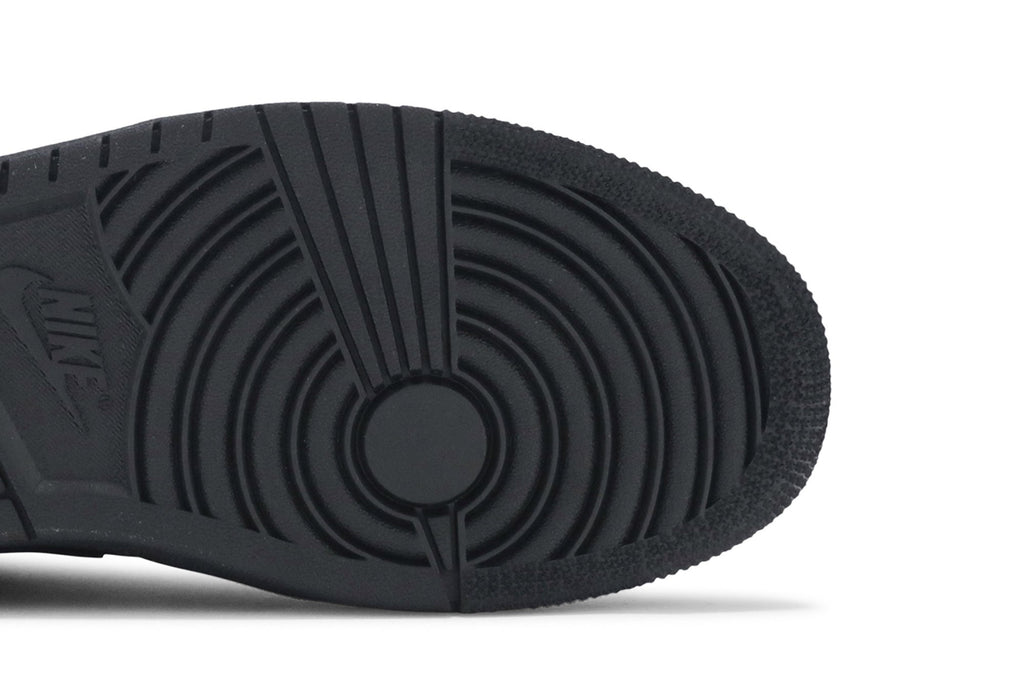 Retro 1 Low Sneakers — Triple Black — 553558-025