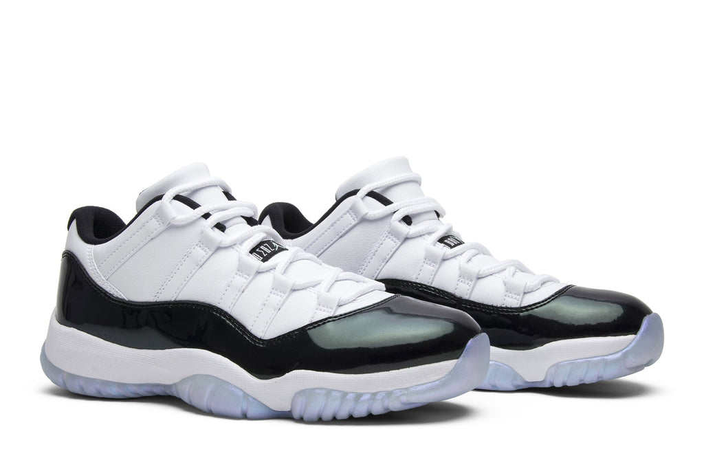 Retro 11 Low Sneakers — Emerald — 528895-145