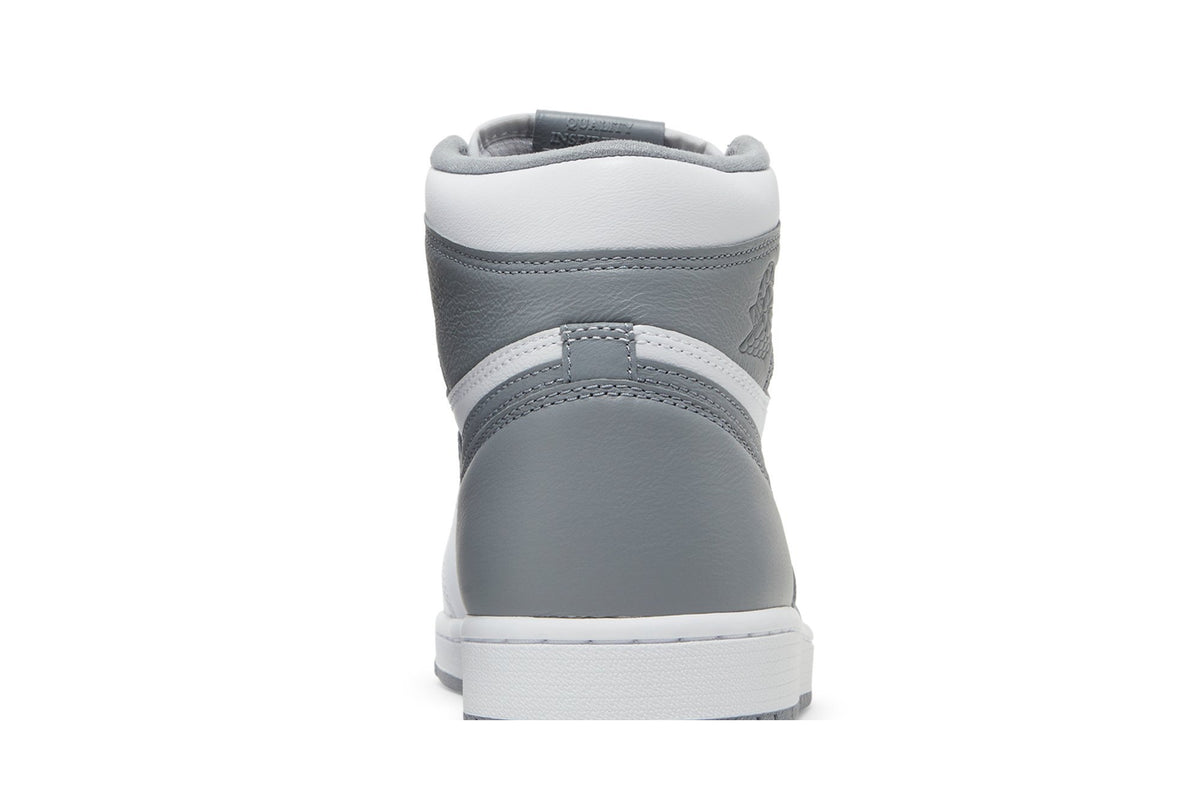 Retro 1 High OG Sneakers — Stealth — 555088-037