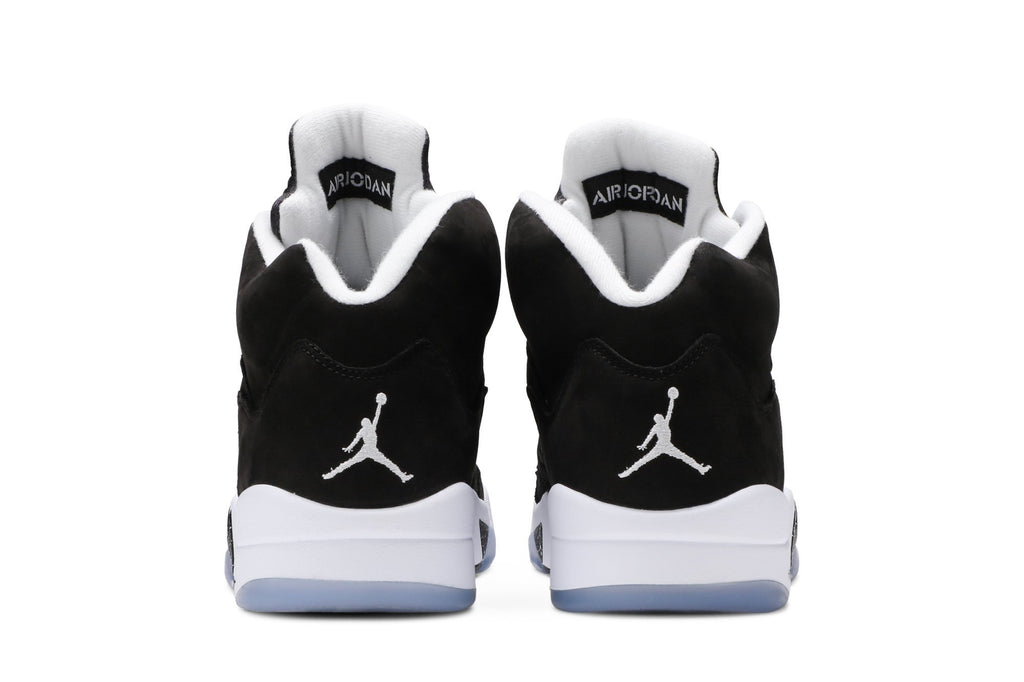Retro 5 Sneakers — Oreo — CT4838-011