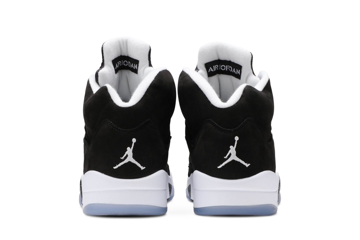 Retro 5 Sneakers — Oreo — CT4838-011