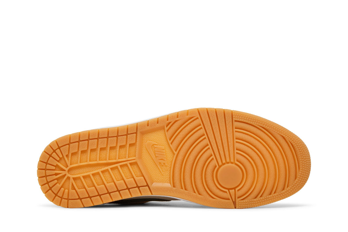 Retro 1 Low SE Sneakers — Light Curry — DH6931-102