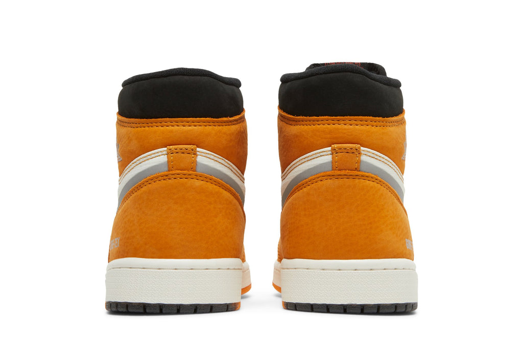 Retro 1 High Element GORE-TEX Sneakers — Light Curry — DB2889-700