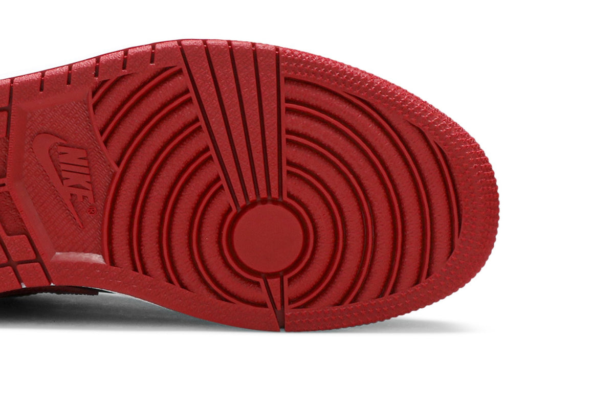 Retro 1 Low Sneakers — Reverse Bred — 553558-606