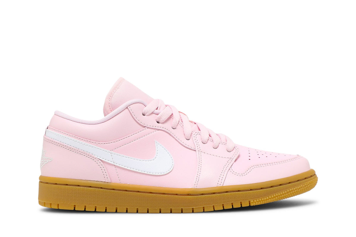 Retro 1 Low Sneakers — Arctic Pink Gum — DC0774-601