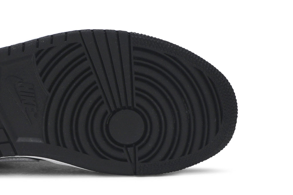 Retro 1 Low Sneakers — Black — AO9944-001