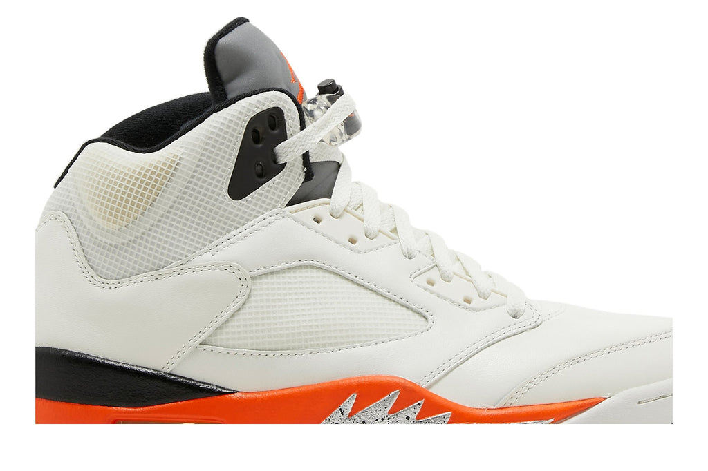Retro 5 Sneakers — Shattered Backboard — DC1060-100