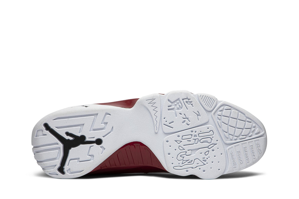 Retro 9 Sneakers — Gym Red — 302370-160