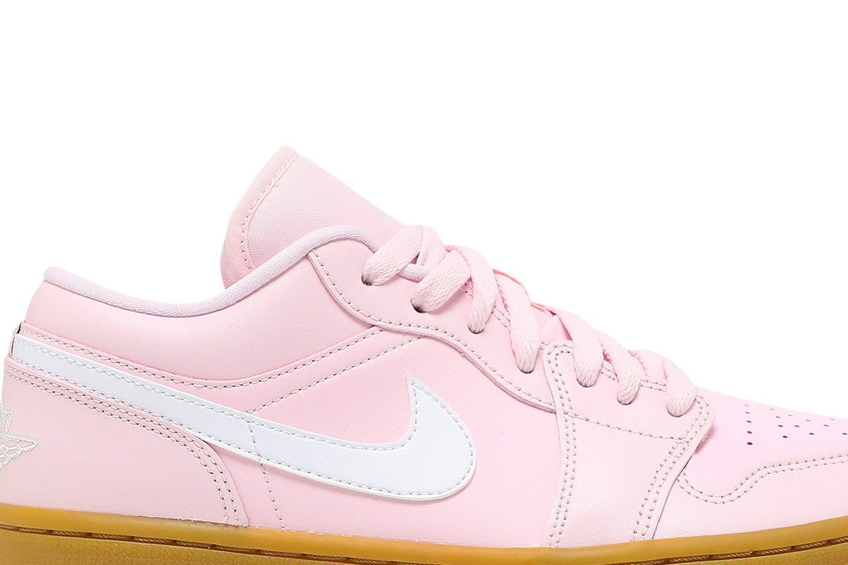 Retro 1 Low Sneakers — Arctic Pink Gum — DC0774-601