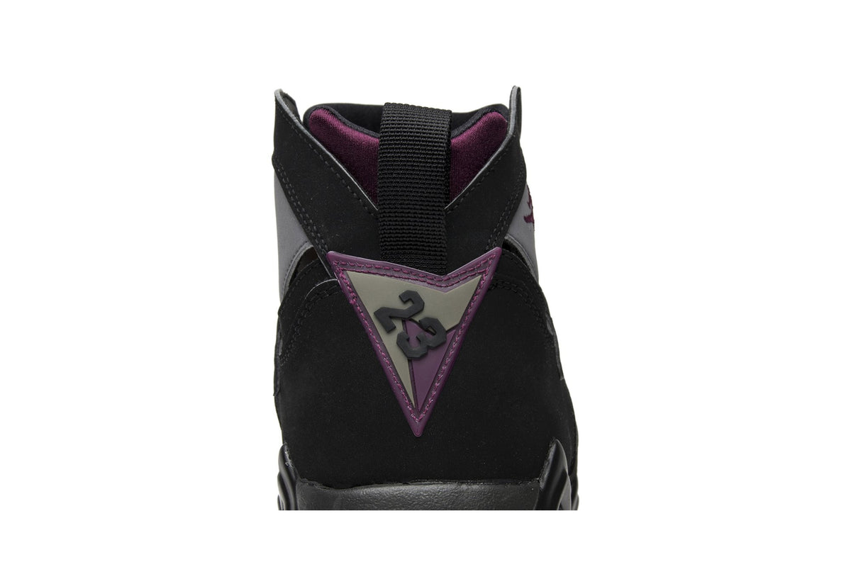 Retro 7 Sneakers — Bordeaux — 304775-034
