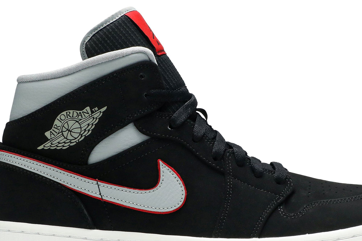Retro 1 Mid Sneakers — Black Grey — 554724-060