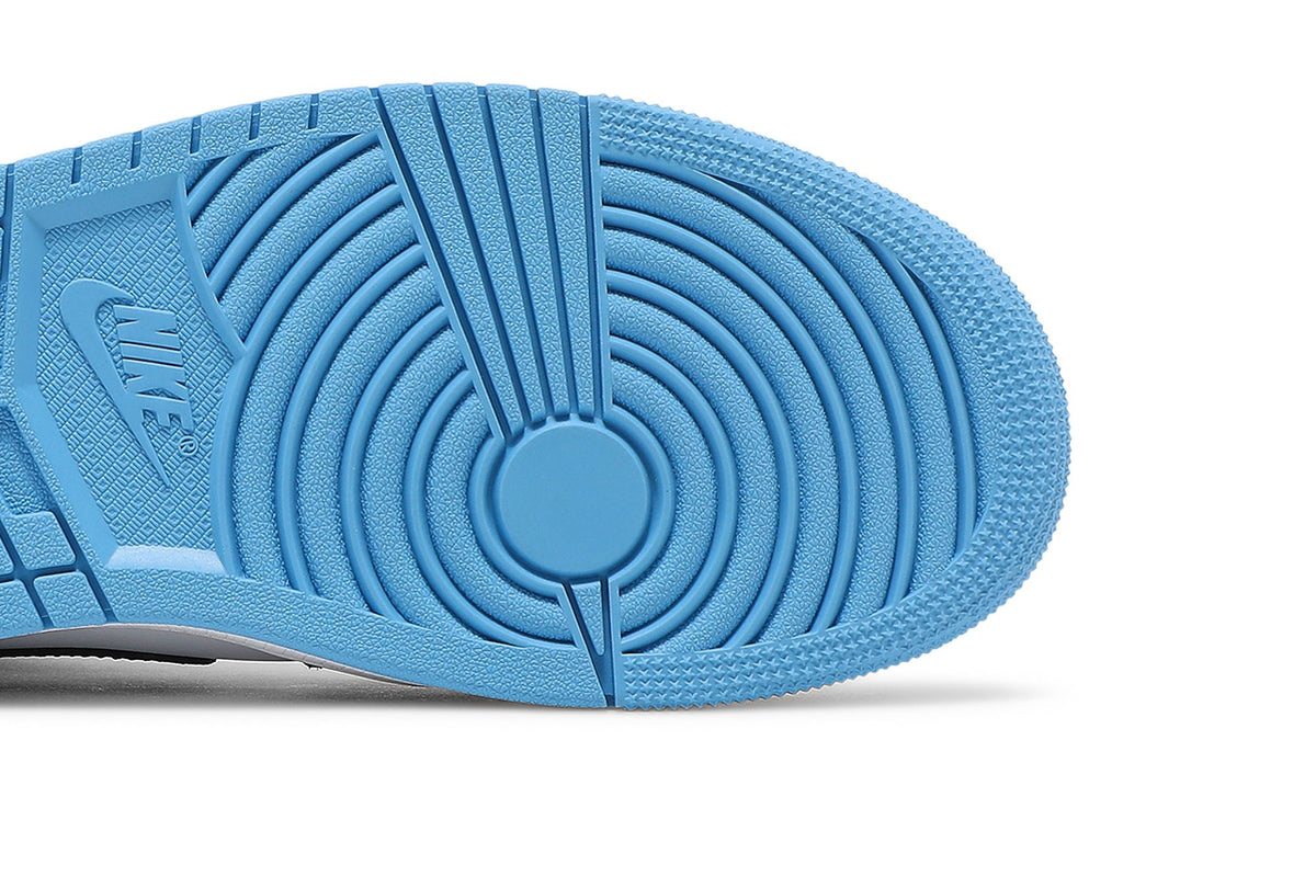 Retro 1 Mid Sneakers — University Blue — BQ6472-102