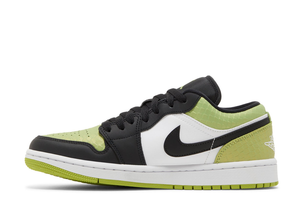Retro 1 Low SE Sneakers — Vivid Green Snakeskin — DX4446-301