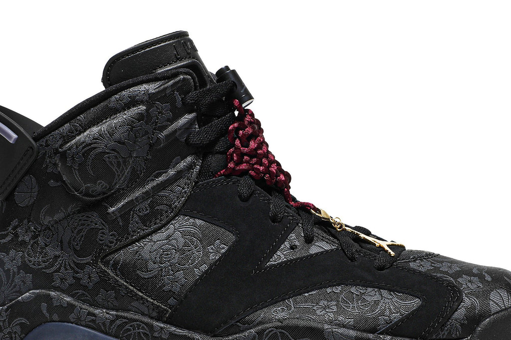 Retro 6 Sneakers — Singles Day — DB9818-001