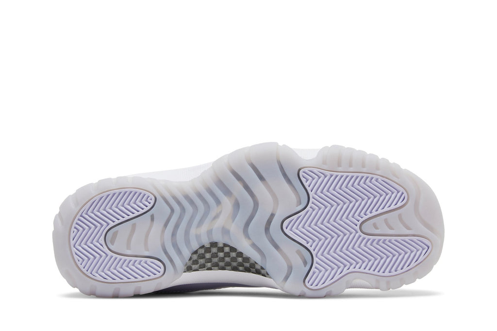Retro 11 Low Sneakers — Pure Violet — AH7860-101