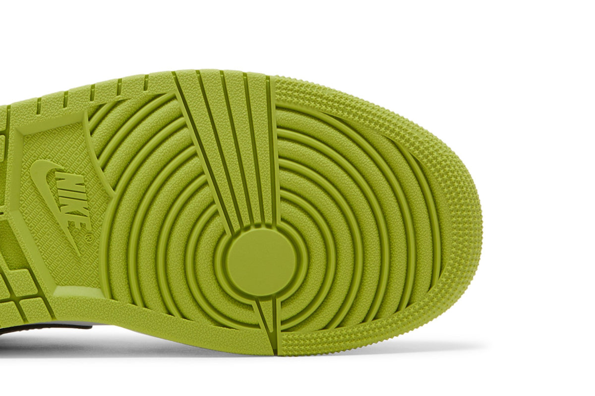 Retro 1 Low SE Sneakers — Vivid Green Snakeskin — DX4446-301